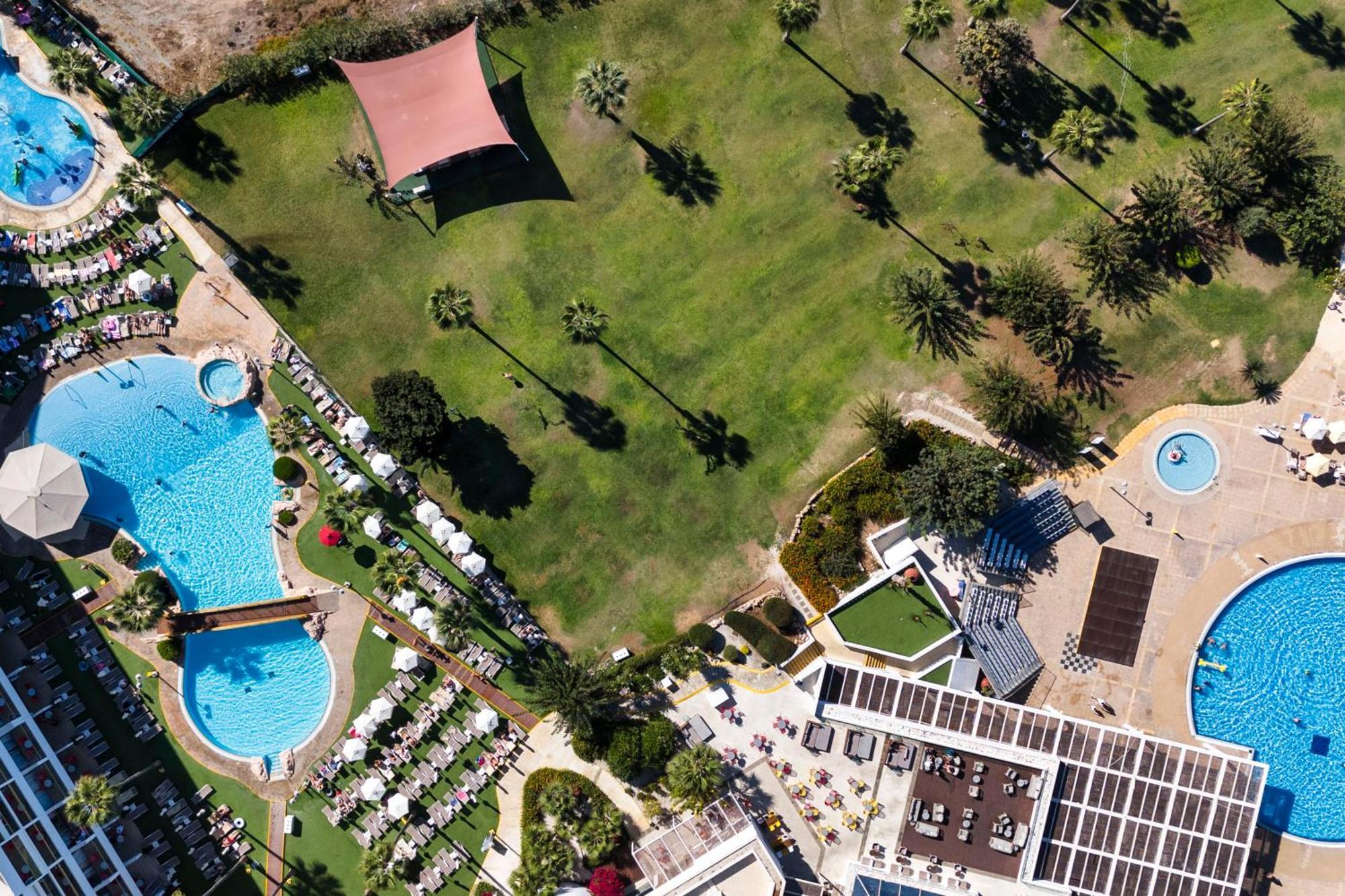 Leonardo Laura Beach & Splash Resort Klorakas Exterior photo
