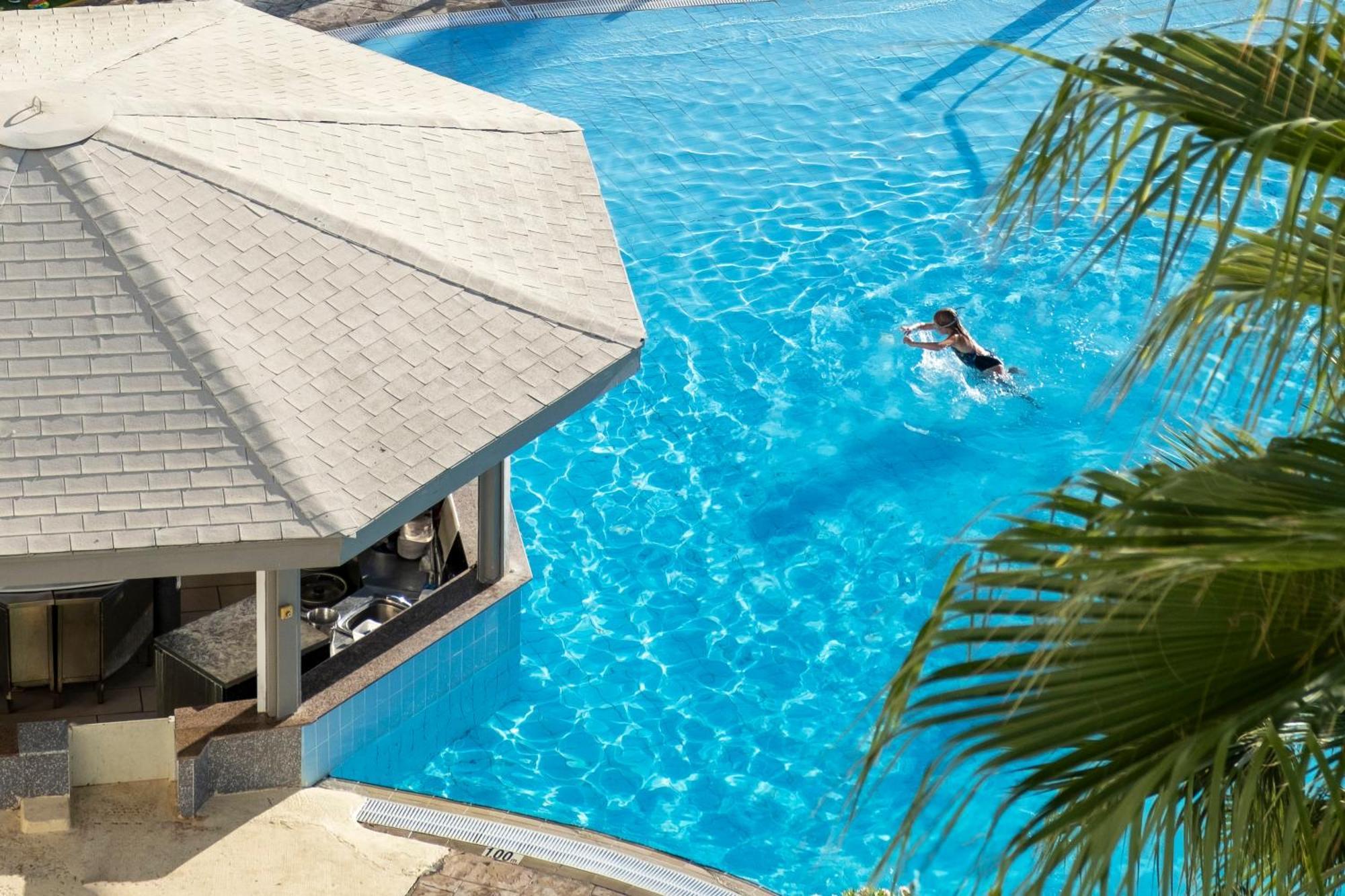 Leonardo Laura Beach & Splash Resort Klorakas Exterior photo