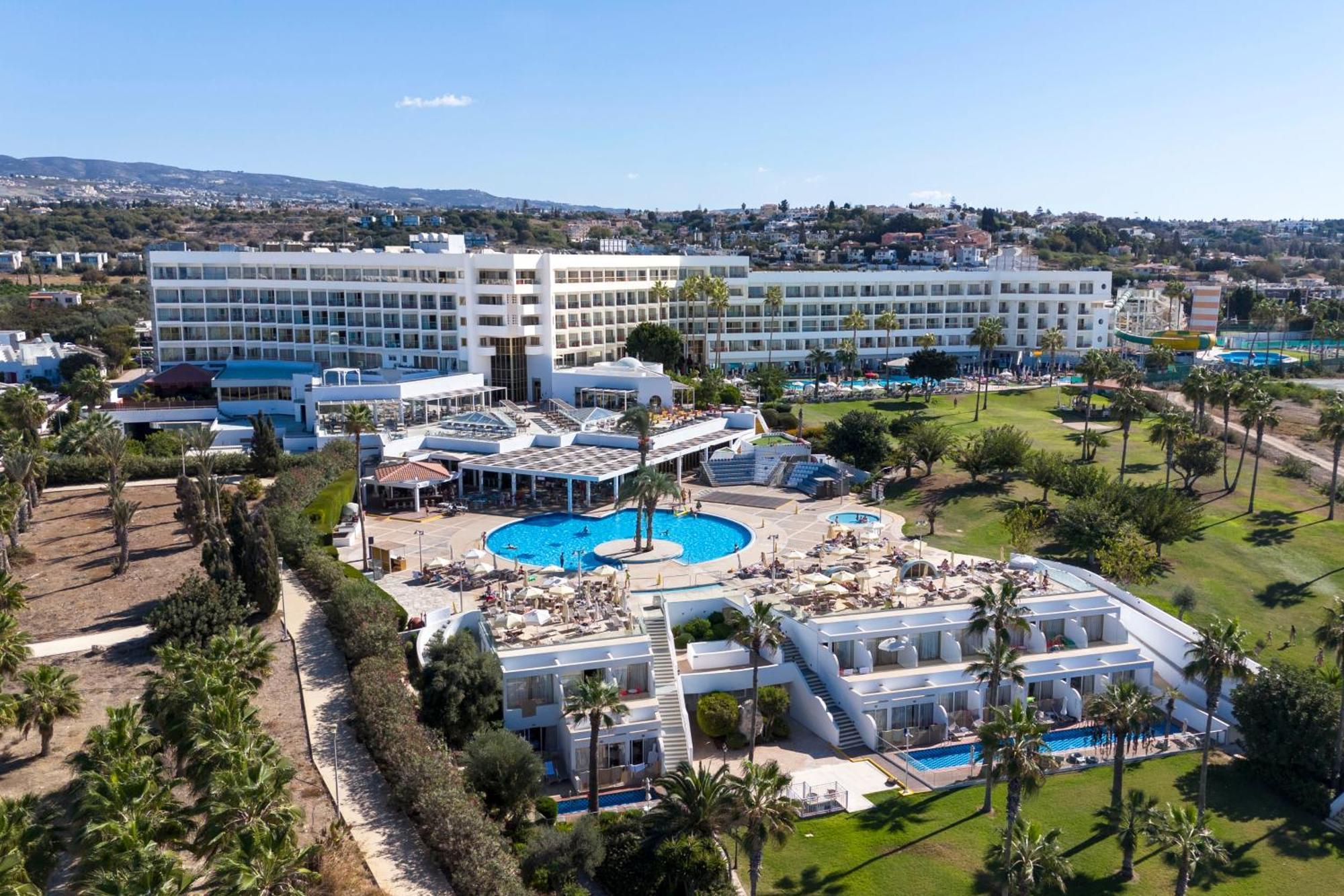Leonardo Laura Beach & Splash Resort Klorakas Exterior photo